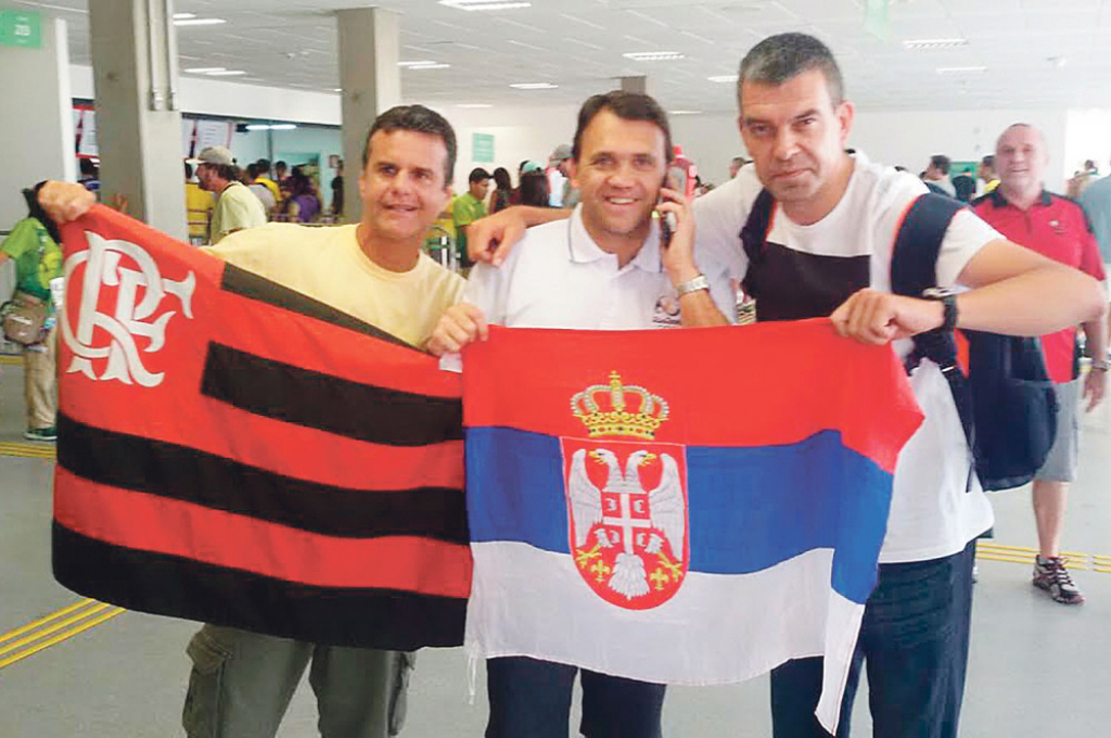 U društvu  izveštača „Alo!“