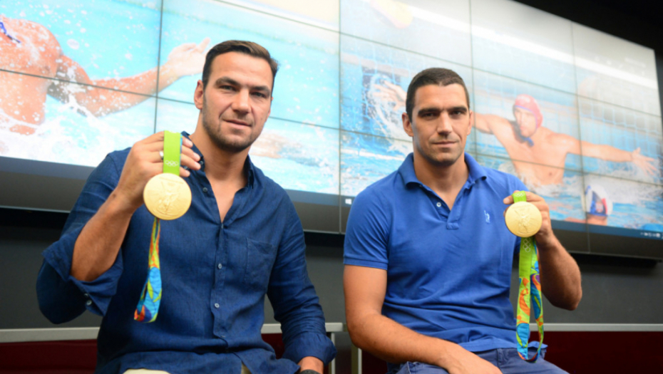 Braća Pijetlović posetili Alo!