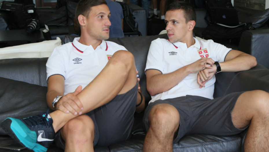 Ne želi u Dinamo: Nemanja Maksimović (desno)