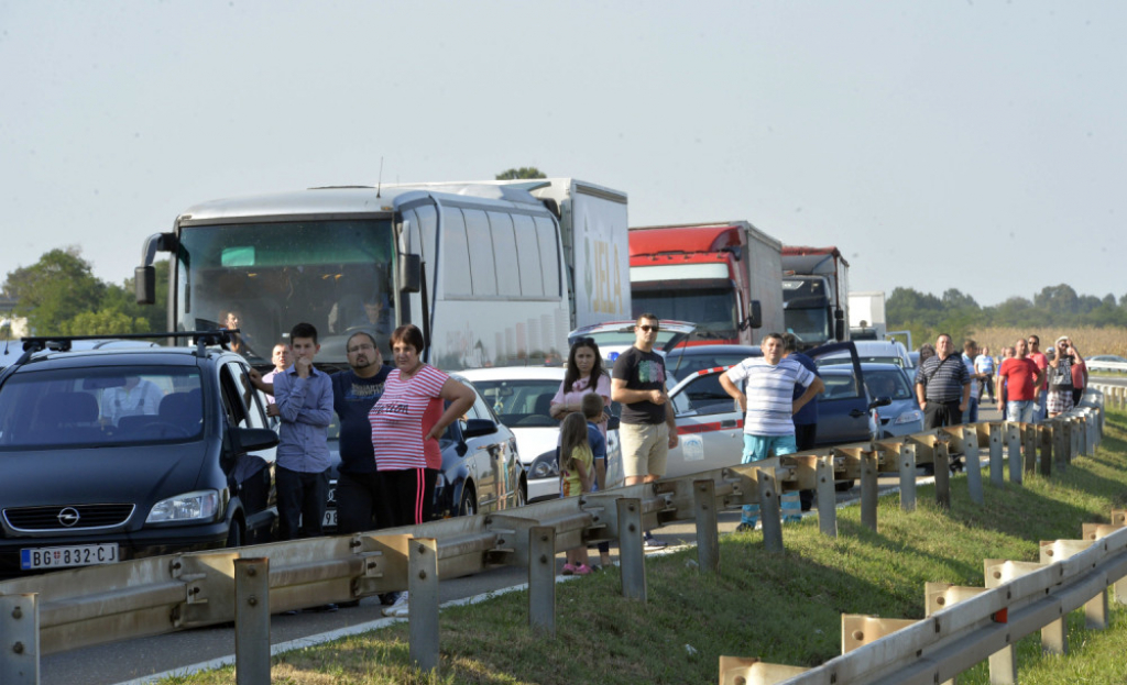 Izgoreo kamion na auto-putu kod Krnjeva