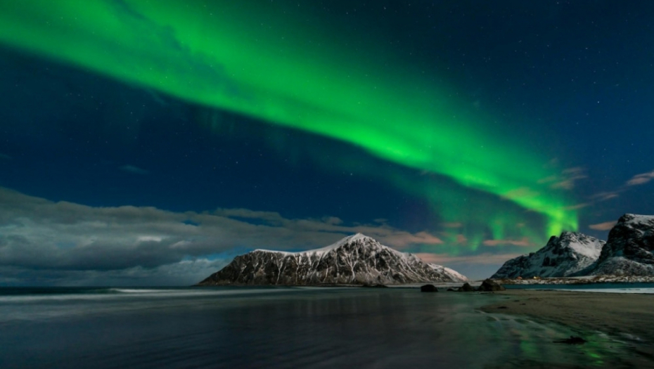 Aurora borealis (Polarna svetlost)