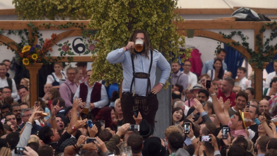 Oktoberfest Minhen Pivo