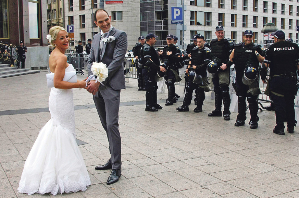 Mladenci sa „svatovima“