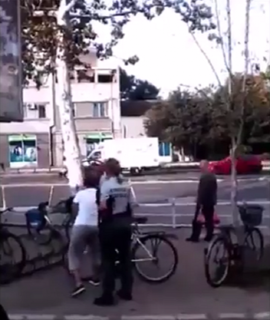 Svađa Novosađanke i komunalaca