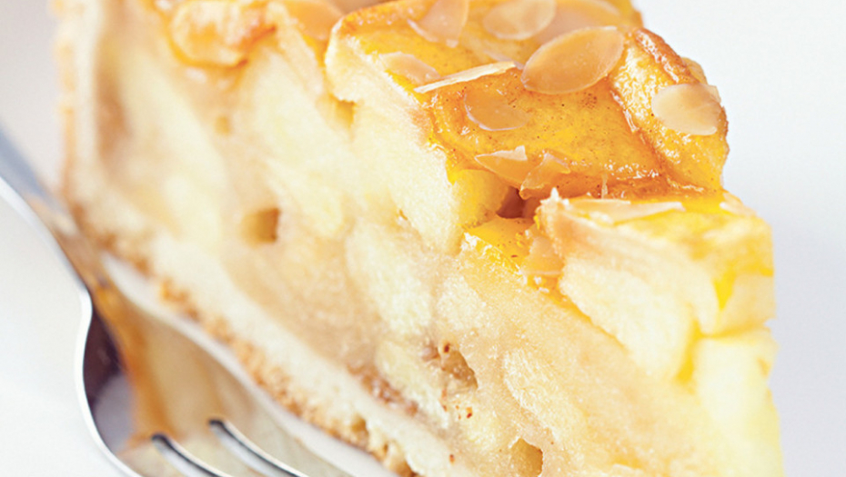 Brzi kolač sa jabukama