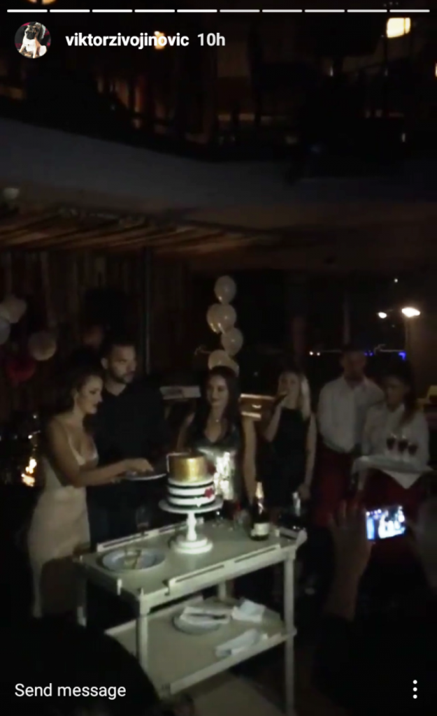 Aleksandra i Filip seku tortu