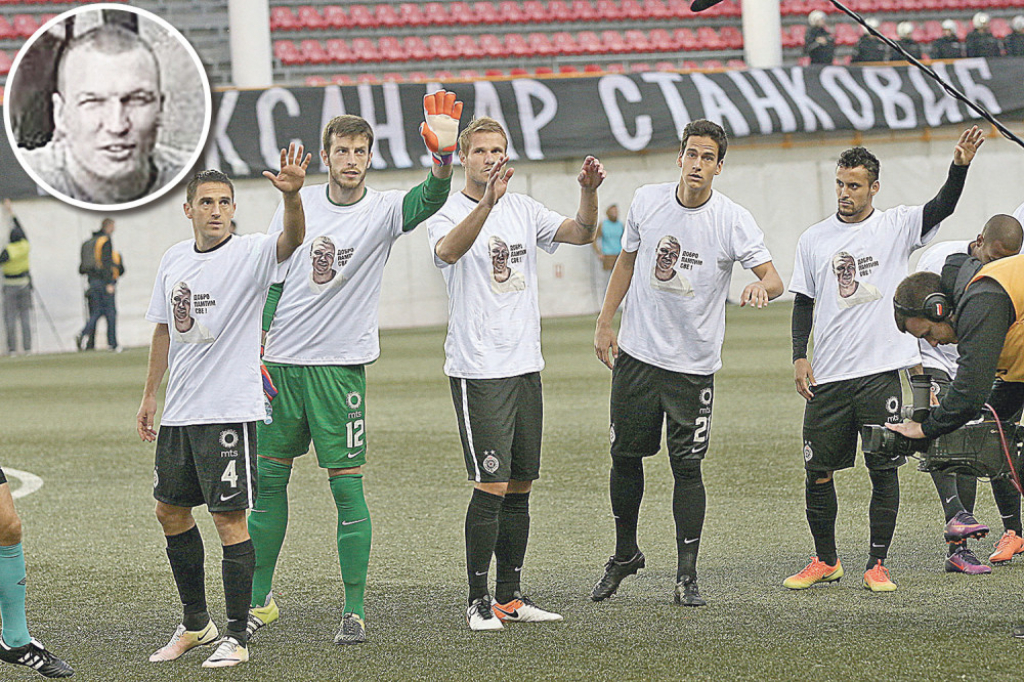 Fudbaleri Partizana su prvi „dobrovoljno“ obukli majice