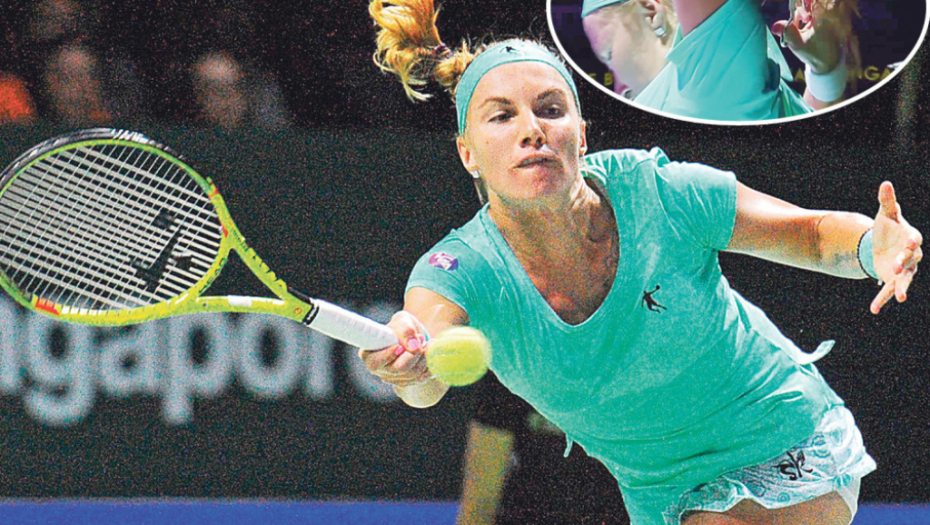 Do sada neviđeno: Kuznjecova odseca sebi kiku tokom meča