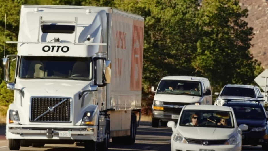 Kamion koji sam vozi