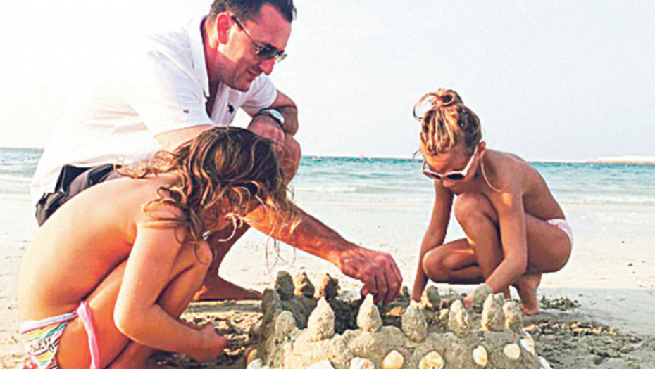 Sergej uživa sa ćerkama