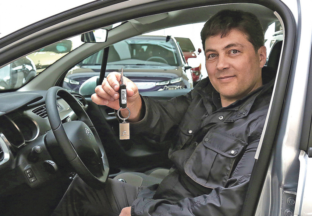 Auto otišao u Niš: Božidar Nikolić