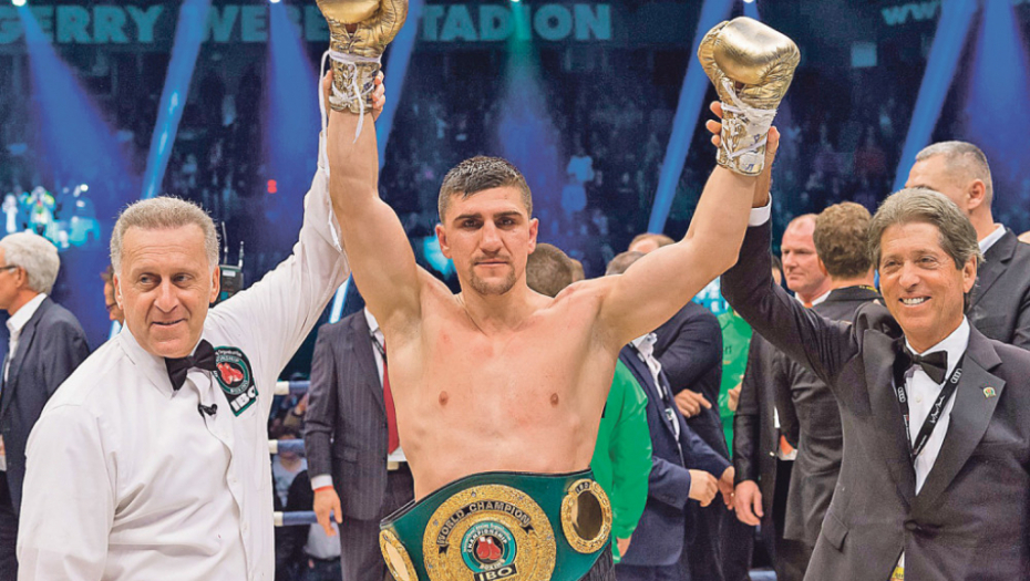 Šampion i sa povređenom šakom: Muamer Hukić