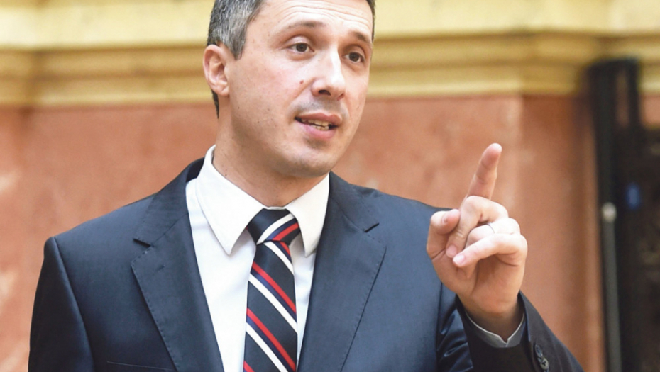 Ja sam lepo vaspitan i ne psujem: Boško Obradović