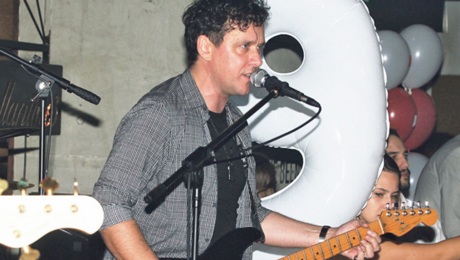 Dženan Lončarević izveo svoje hitove