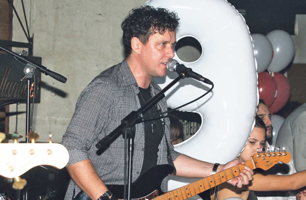 Dženan Lončarević izveo svoje hitove