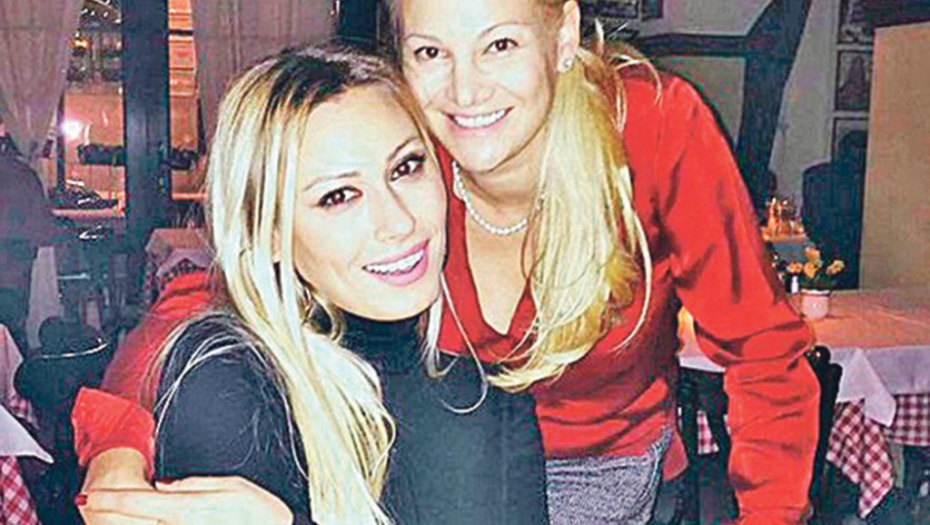 Kume:  Ilda Šaulić i Dajana Jakšić