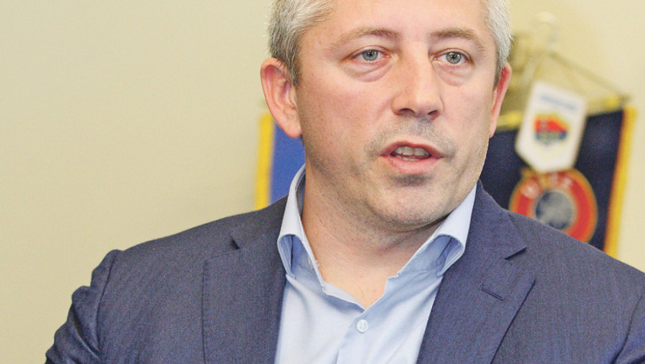 Nezadovoljan:  Slaviša Kokeza