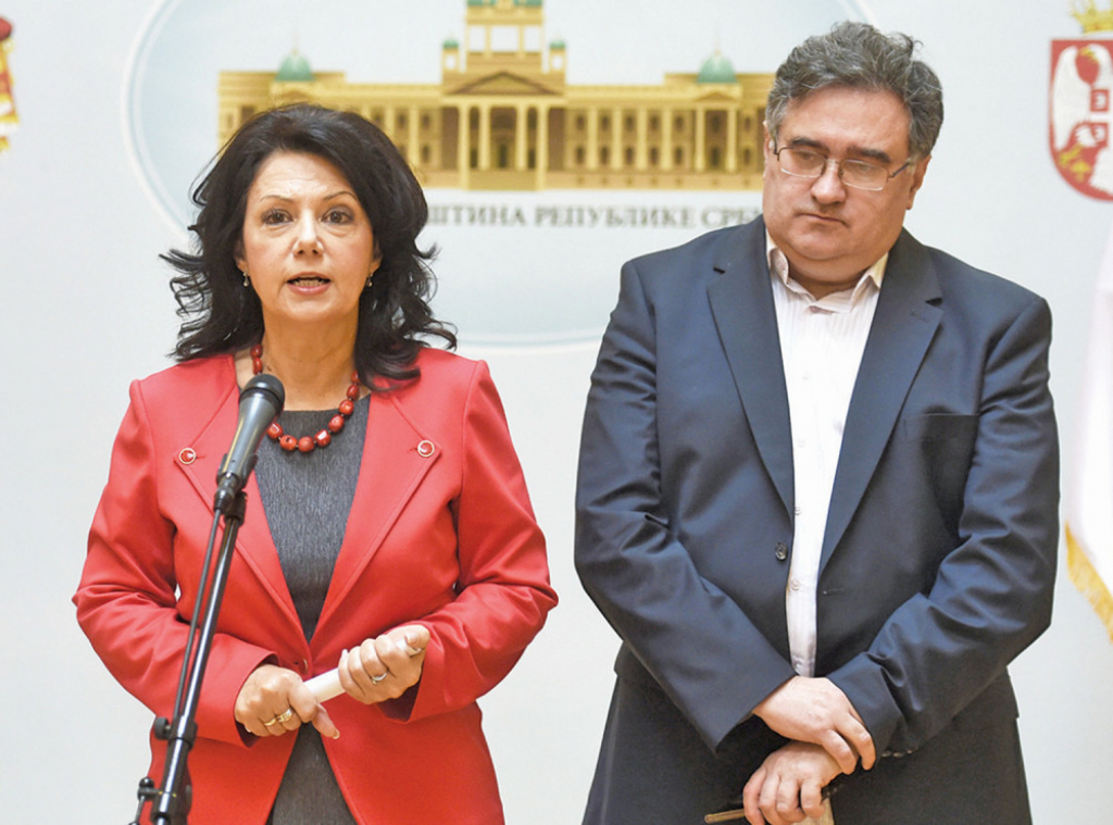 Prestrojavanje na desnici: Sanda i Đorđe