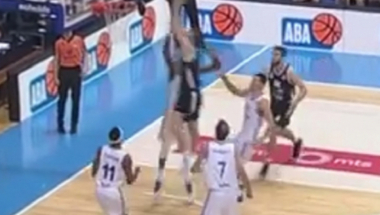 Zakucao Mornar... Adin Vrabac