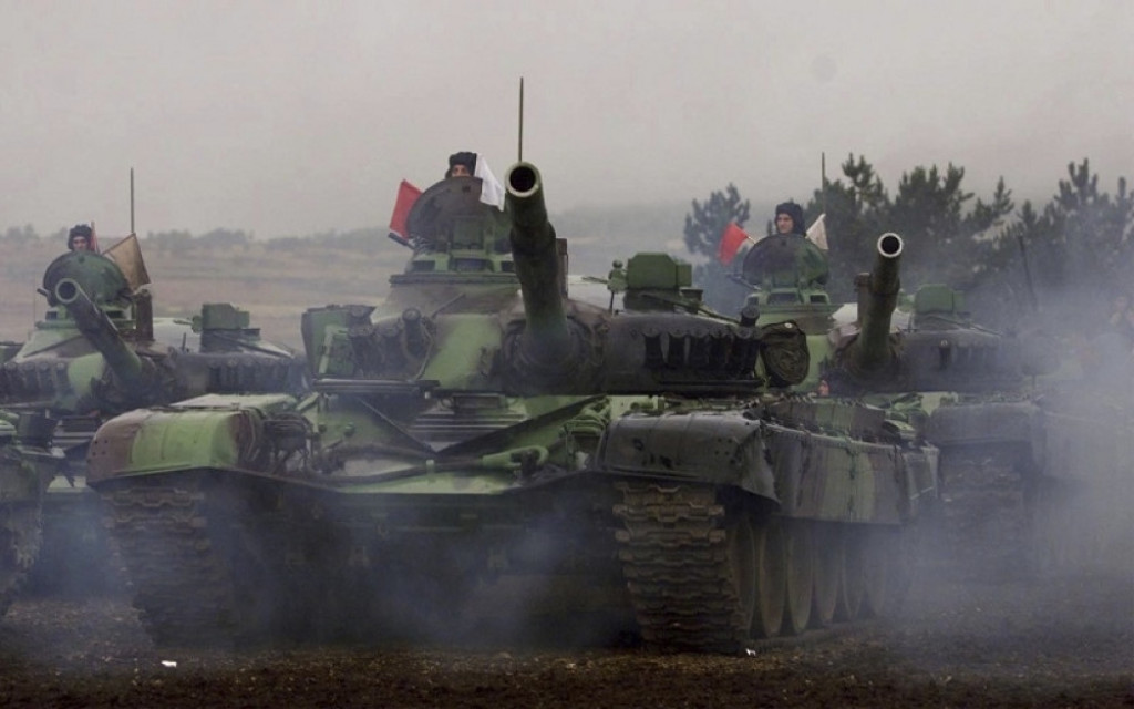 Vežba Vojske na Pjetlovom boji&scaron;tu 2000.