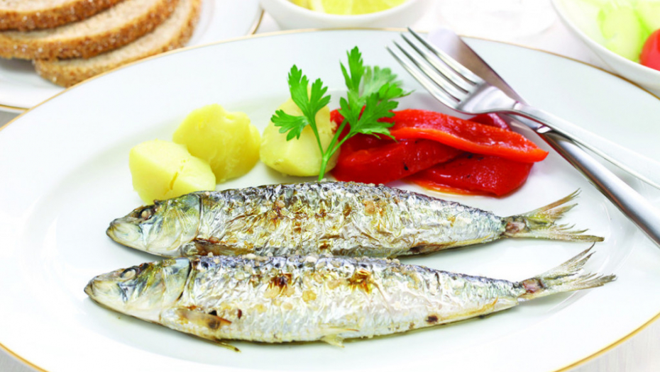 Salata od usoljenih sardina