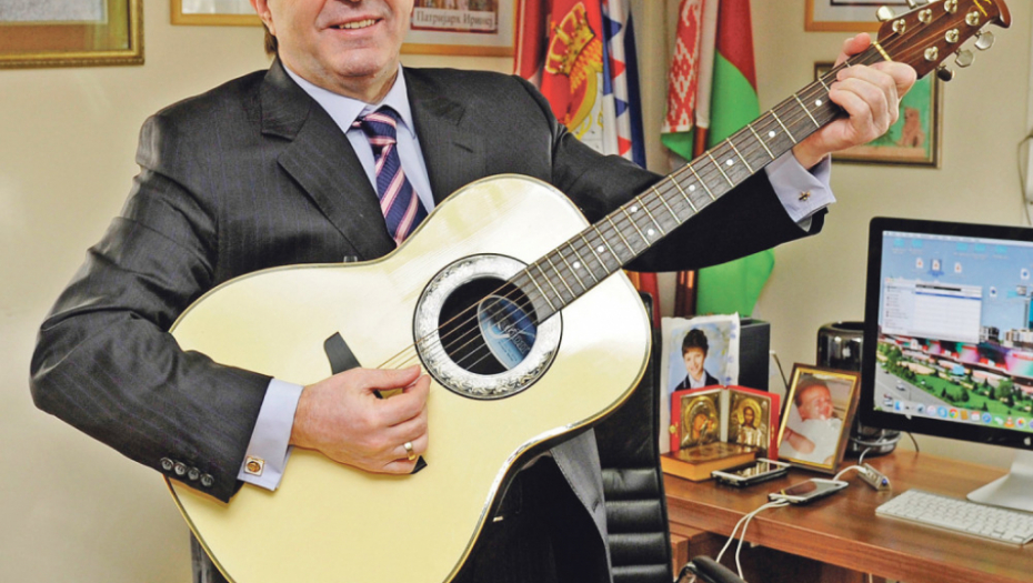 Najavio svoj povratak: Bogoljub Karić