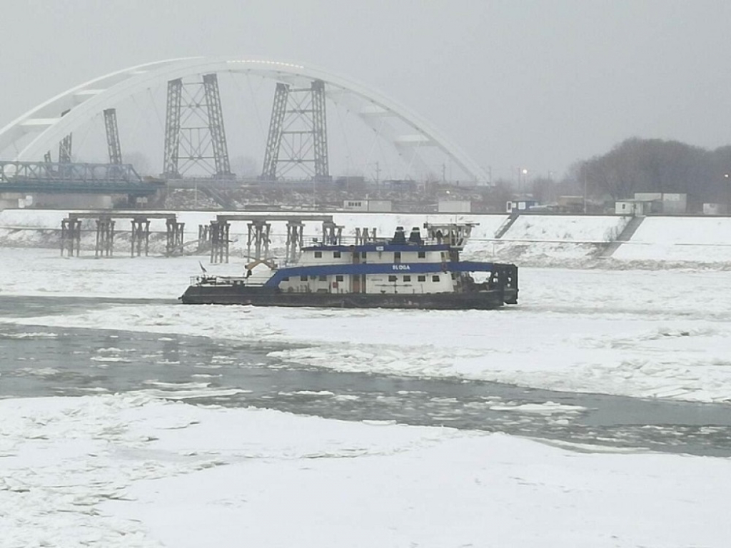 Razbijanje leda u Novom Sadu