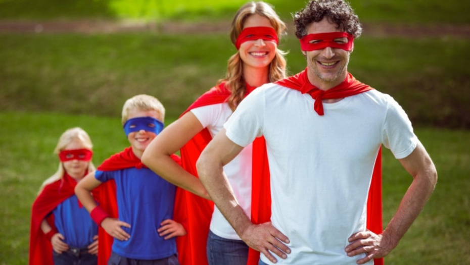 Porodica superheroji maske maskembal