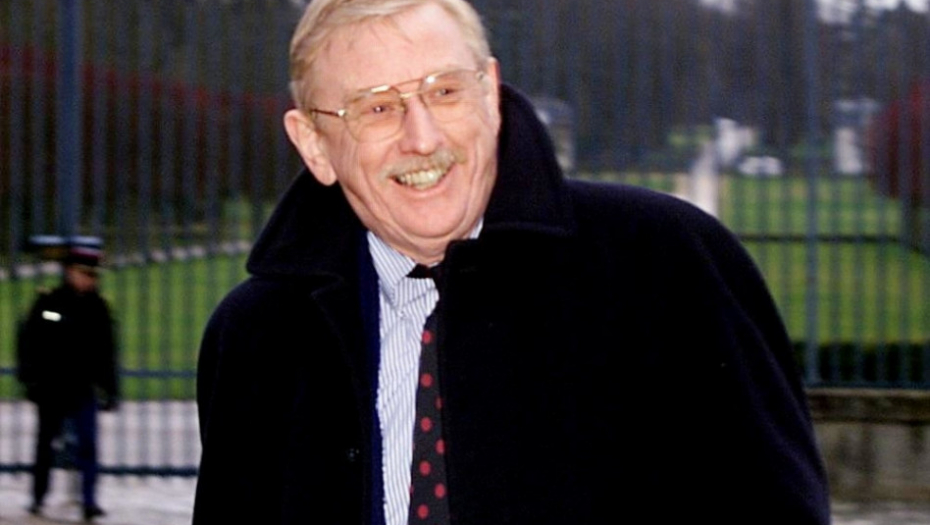 Vilijem Voker na pregovorima u Rambujeu 1999.