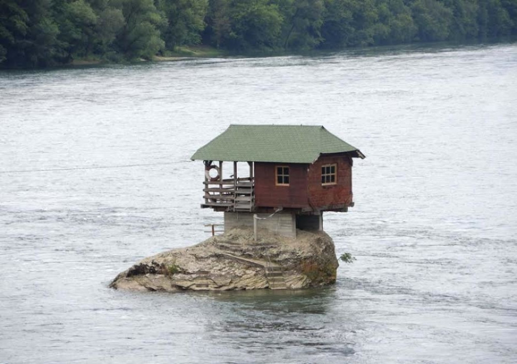 Kućica na Drini