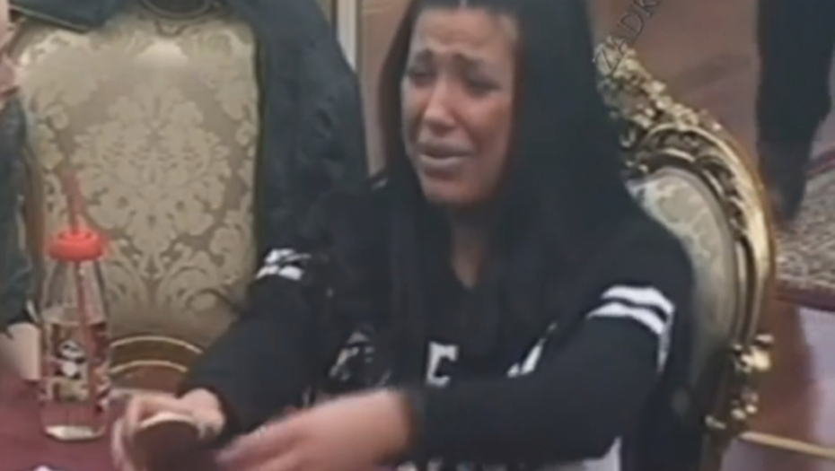 Tijana Ajfon roni suze