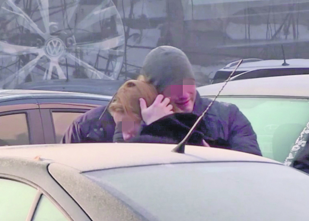 Prijatelji teše suprugu ubijenog