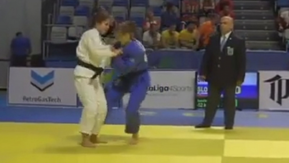 Nadežda Petrović (levo) u jednoj od borbi