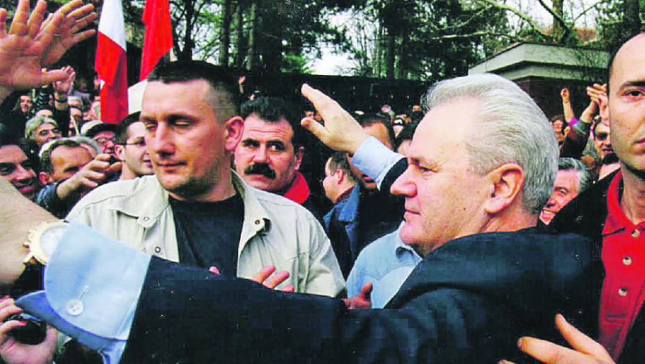 Saša Rudić pored Slobodana Miloševića