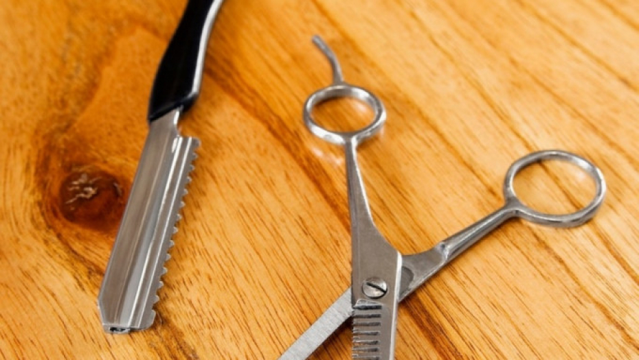 Britva šišanje brijanje makaze brada kosa 