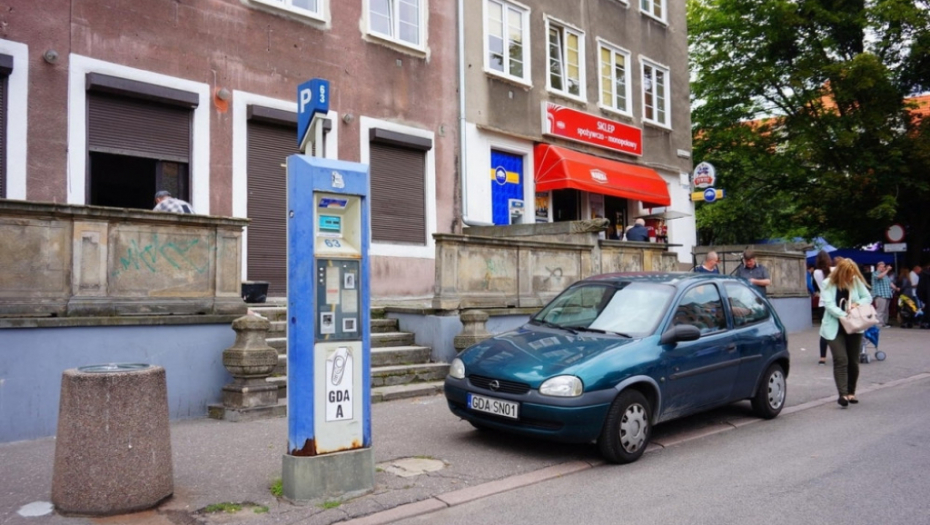 Automobil, opel korsa parkiranje parking