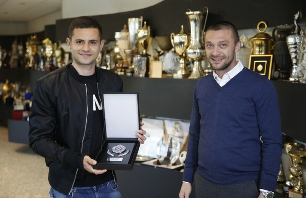 Iliev uručio Ostojiću plaketu