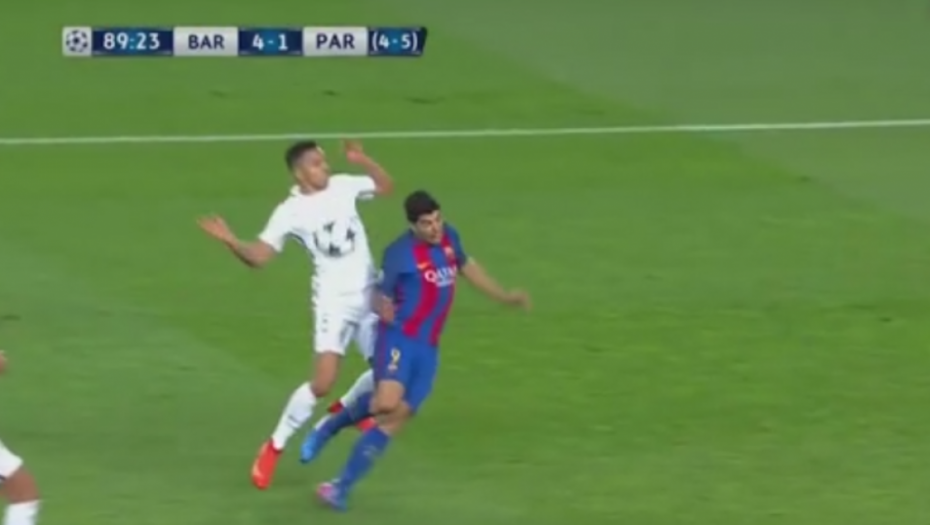 Folirant Suarez je morao da dobije žuti karton