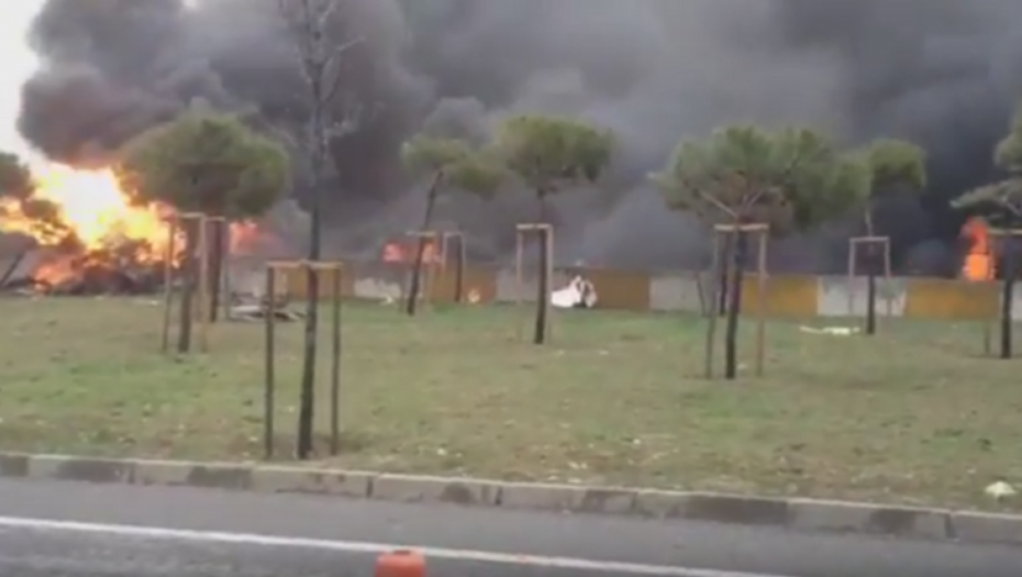 Helikopter pao, pa eksplodirao