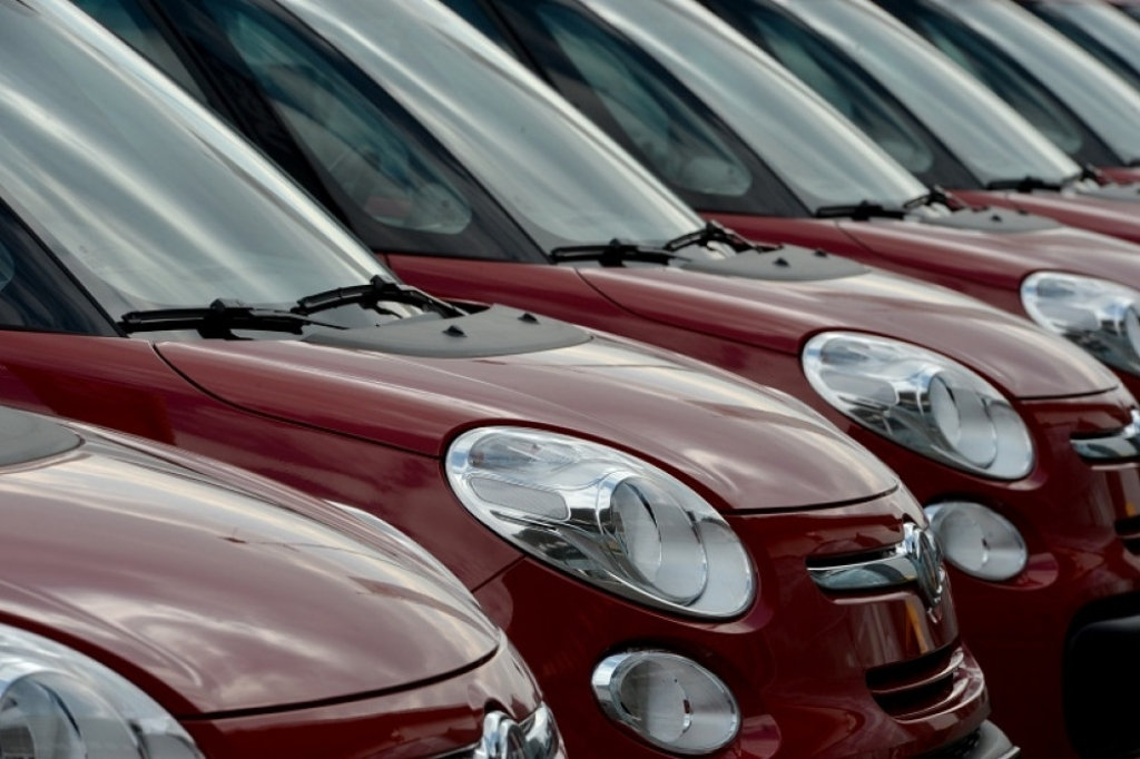 I sutra se deli 12 automobila 500L