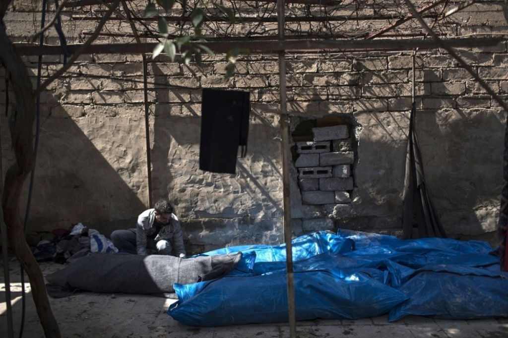 Čovek pronašao telo rođaka među desetinama ubijenih