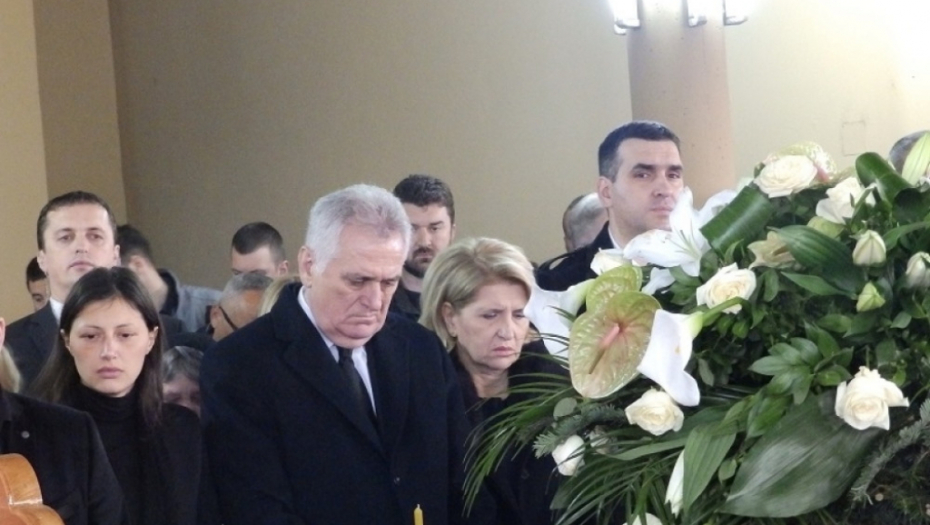 Opelo Predragu Mikiću