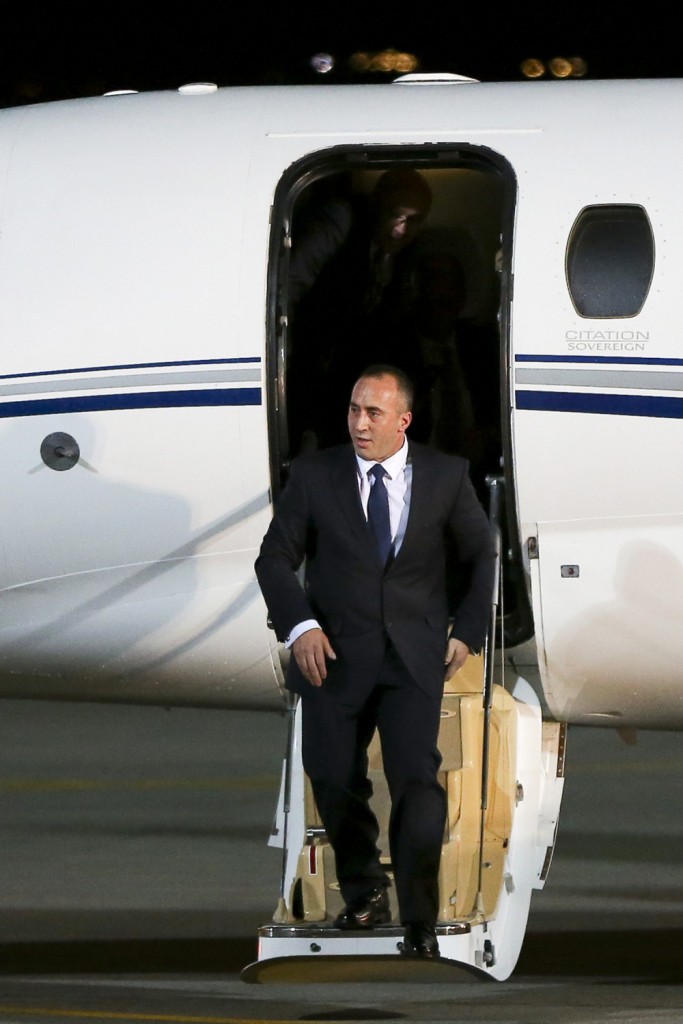Ramuš Haradinaj sleteo u Prištinu nakon oslobađanja u Francuskoj