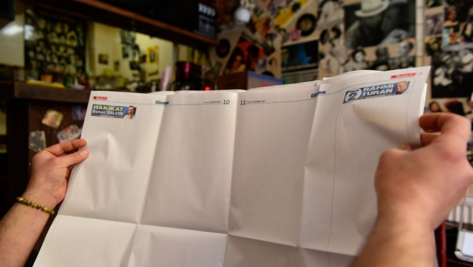 Turski dnevnik Soču izašao s praznim stranama zbog protesta