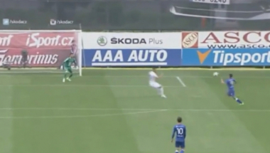 Promašio loptu, pa napravio fintu godine