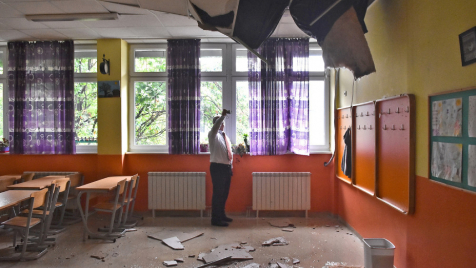 Srušio se krov u školi