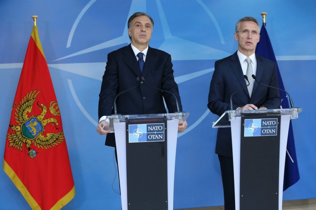 Crnogorska zastava u sedištu NATO