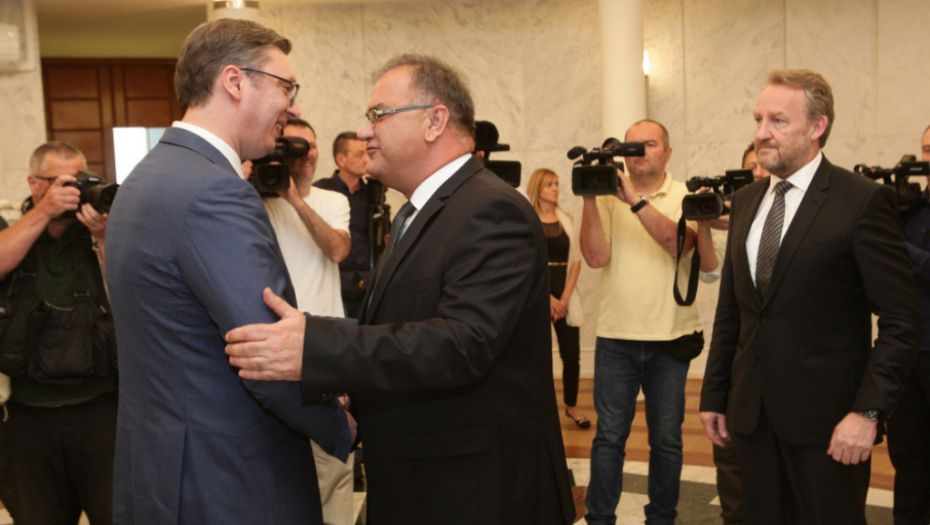 Aleksandar Vučić i Mladen Ivanić