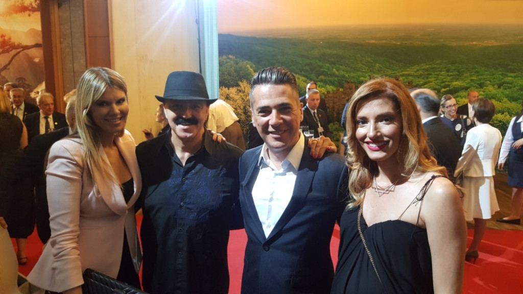 Haris Džinović sa suprugom Melinom i Željko i Jovana Joksimović