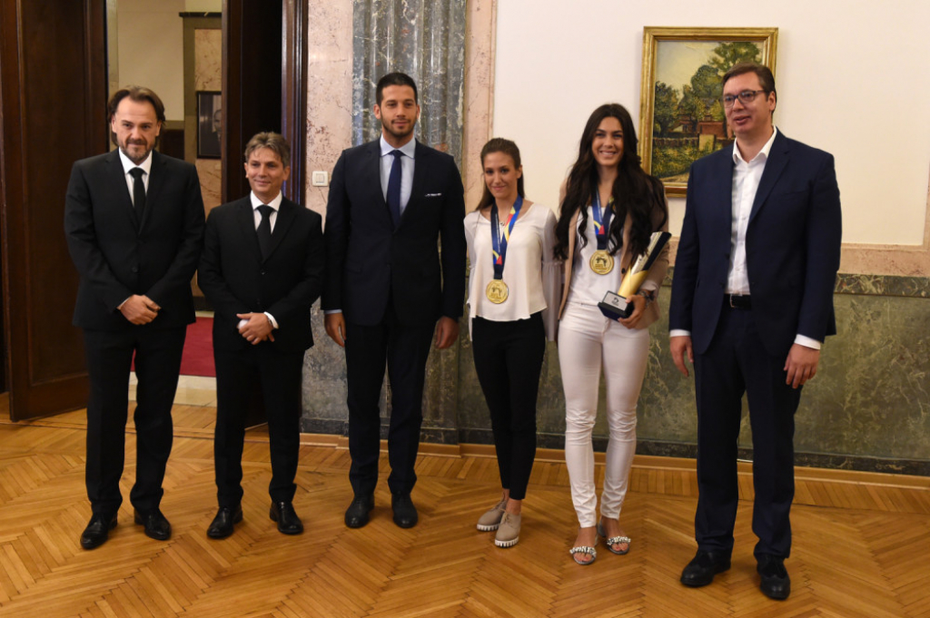 Aleksandar Vučić, Milica Mandić i Vanja Stanković